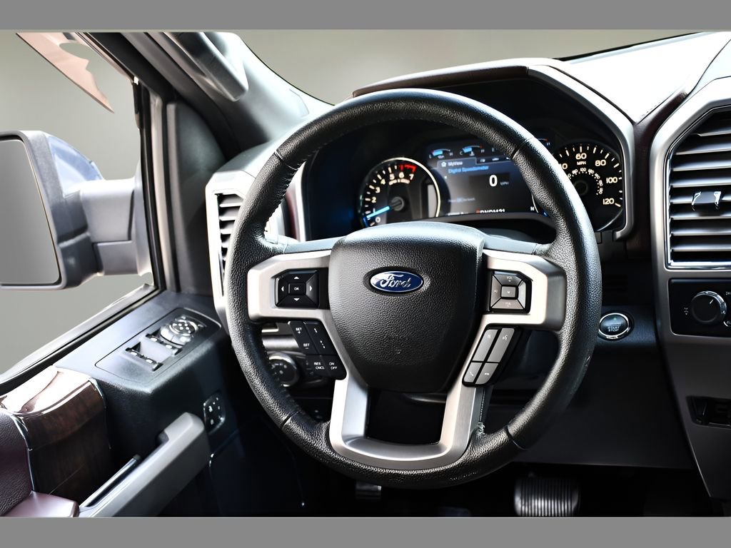 Used 2015 Ford F150 Platinum w/ Equipment Group 701A Luxury AWD/4WD image 16