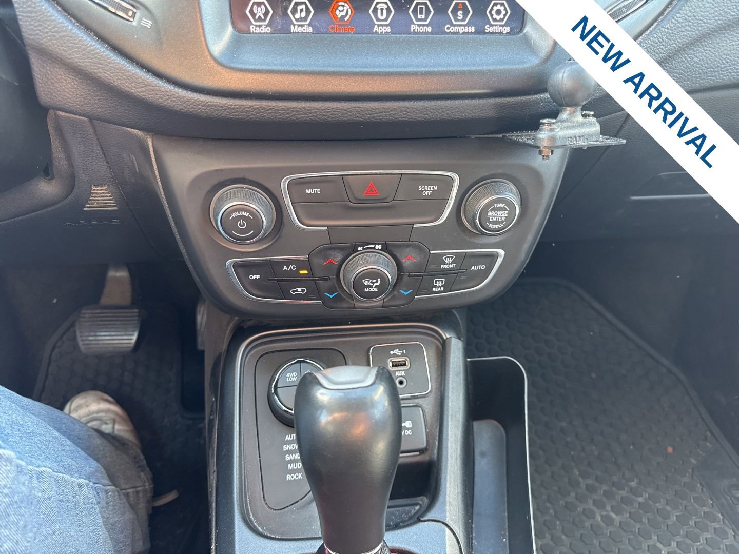 Used 2019 Jeep Compass Trailhawk image 26