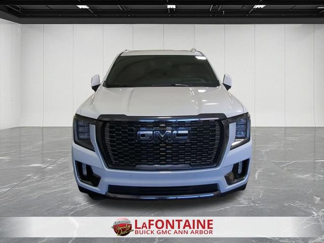 Used 2024 GMC Yukon Denali Ultimate AWD/4WD image 3