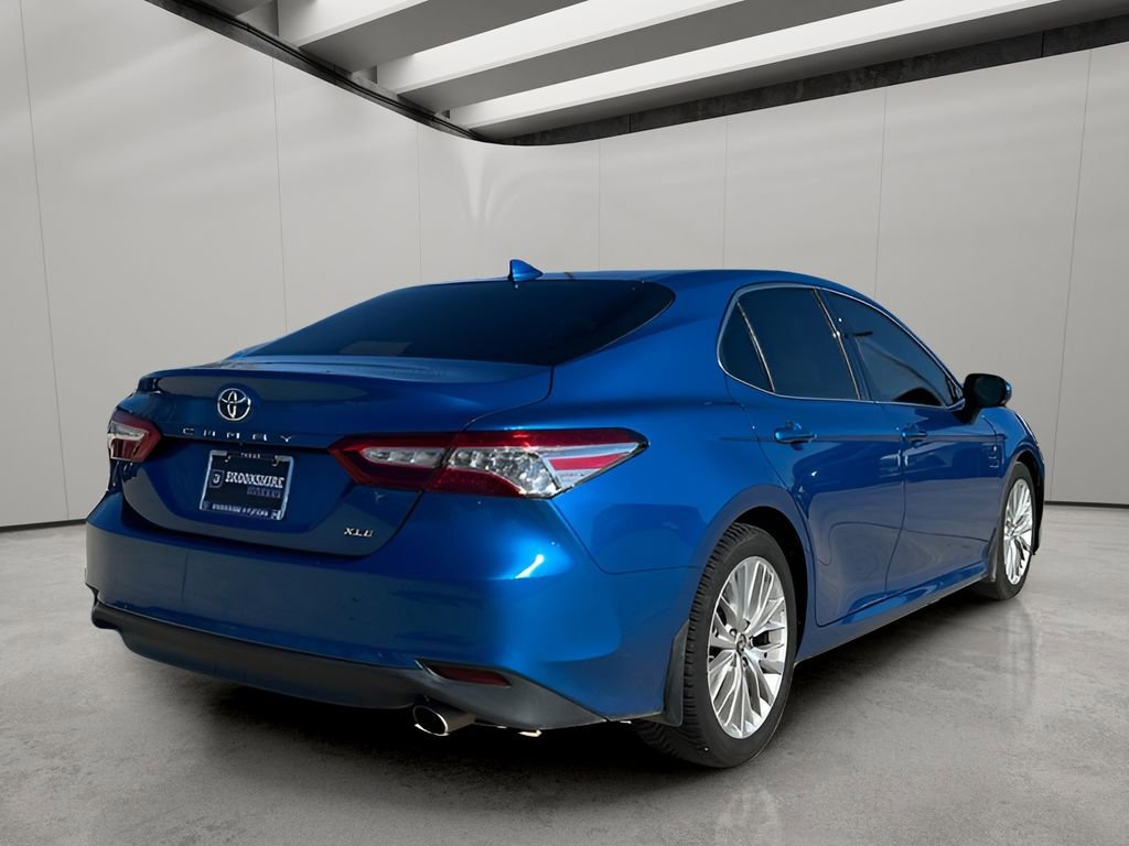 Used 2019 Toyota Camry XLE image 4