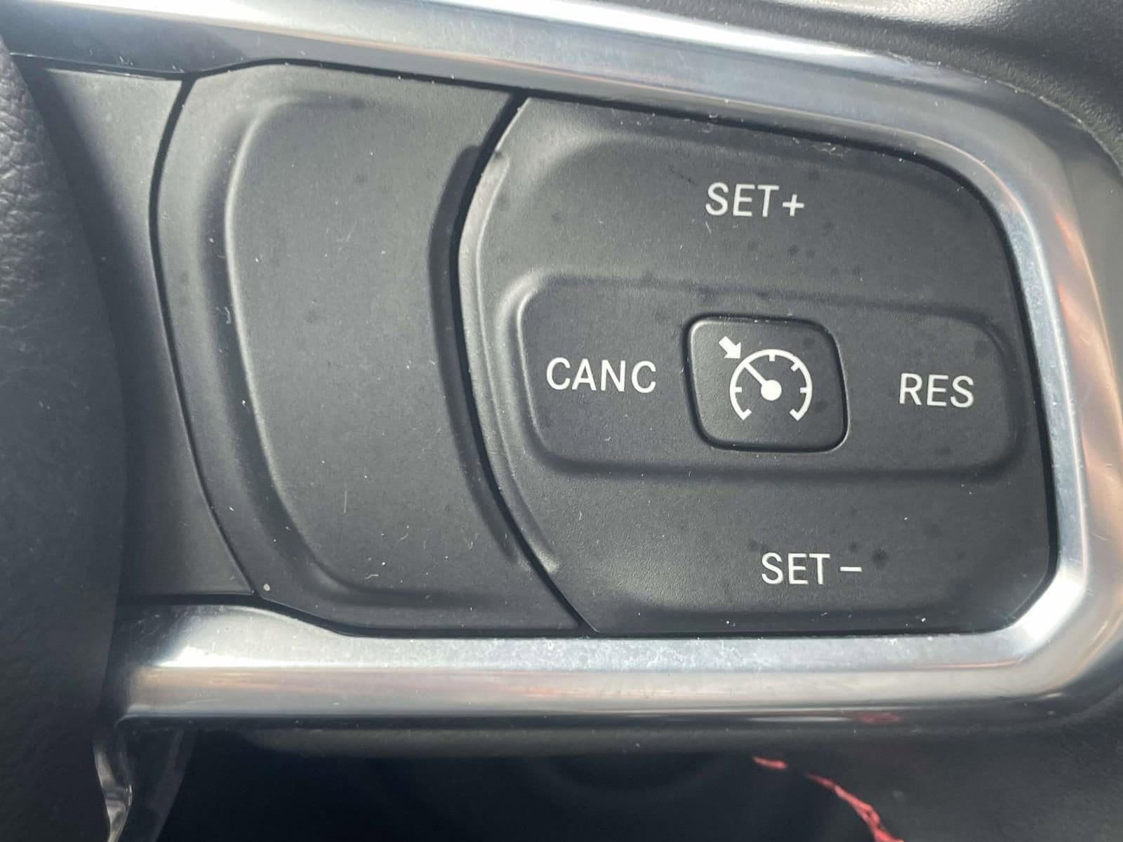 Used 2021 Jeep Wrangler Unlimited Rubicon AWD/4WD image 23