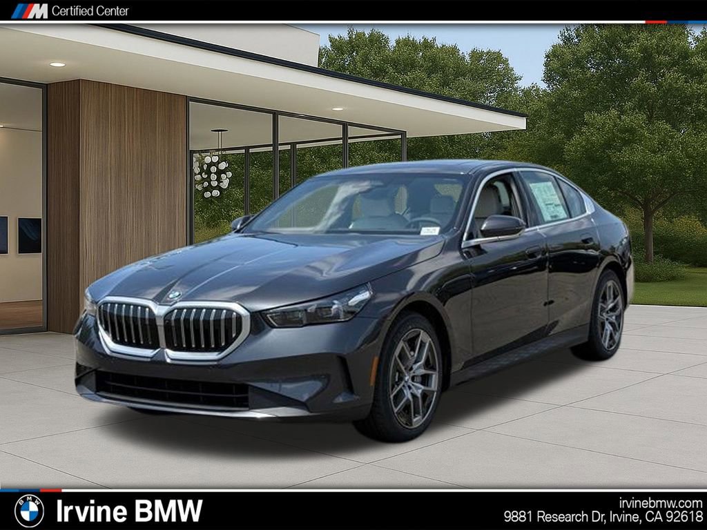 New 2026 BMW 540i xDrive w/ Premium Package AWD/4WD video 1