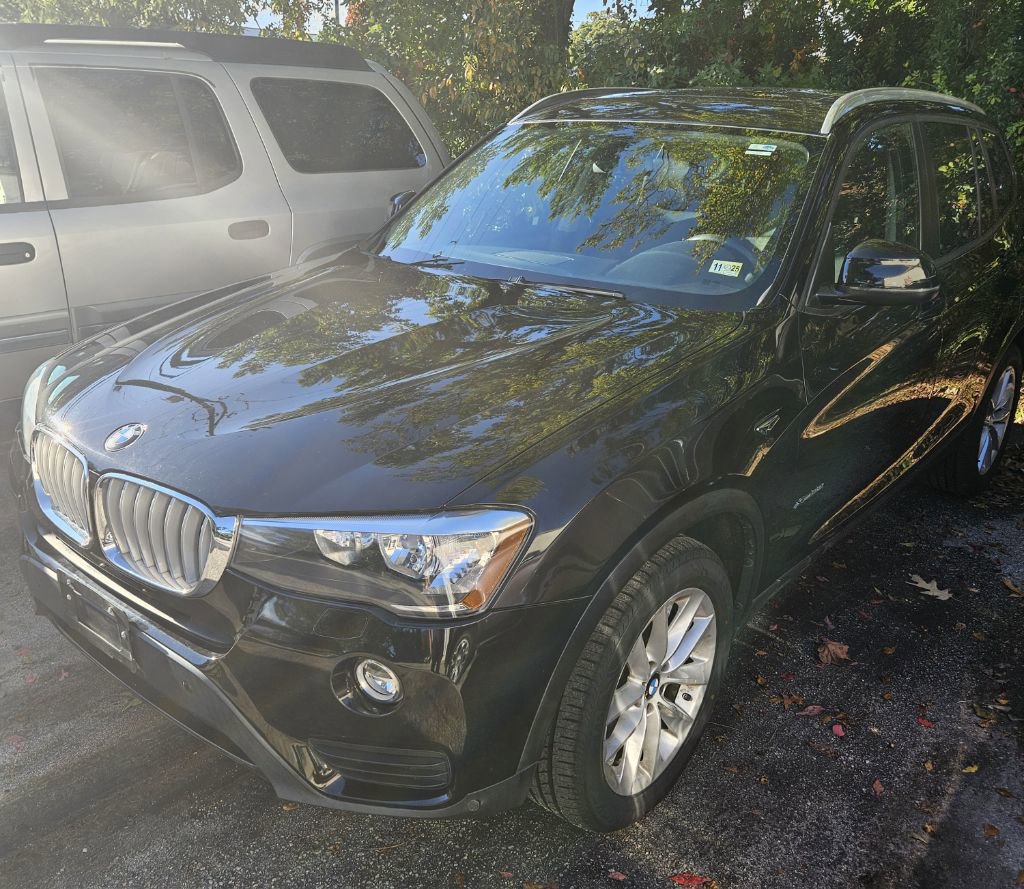 Used 2017 BMW X3 xDrive28i image 1
