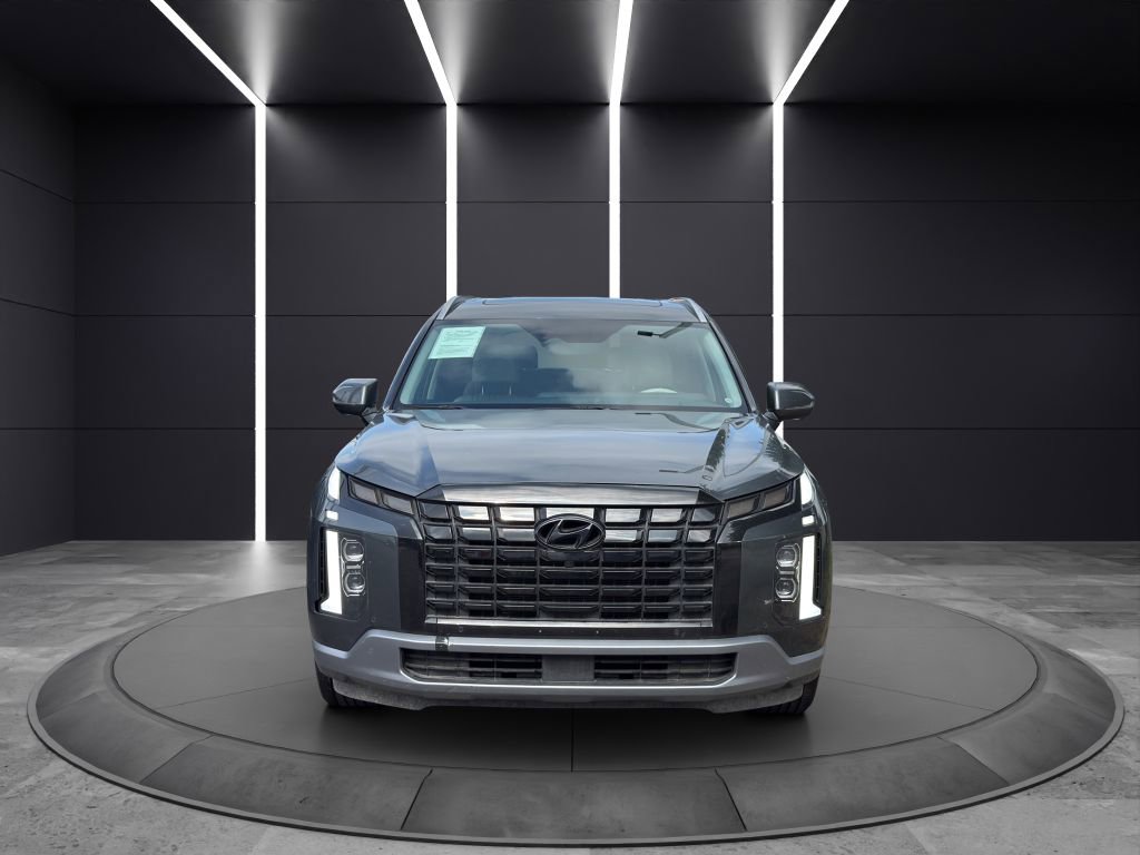 Used 2023 Hyundai Palisade Limited w/ Cargo Package image 2