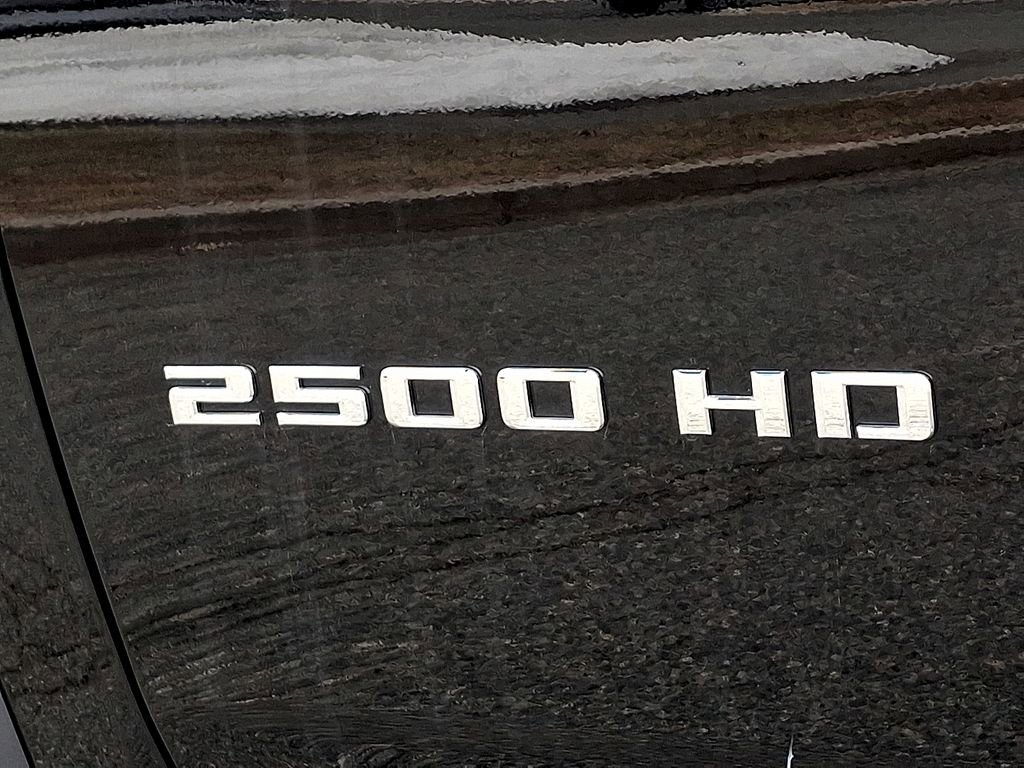 Used 2025 Chevrolet Silverado 2500 LT image 31