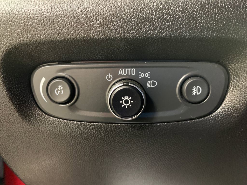 Used 2018 Chevrolet Traverse LT FWD image 24