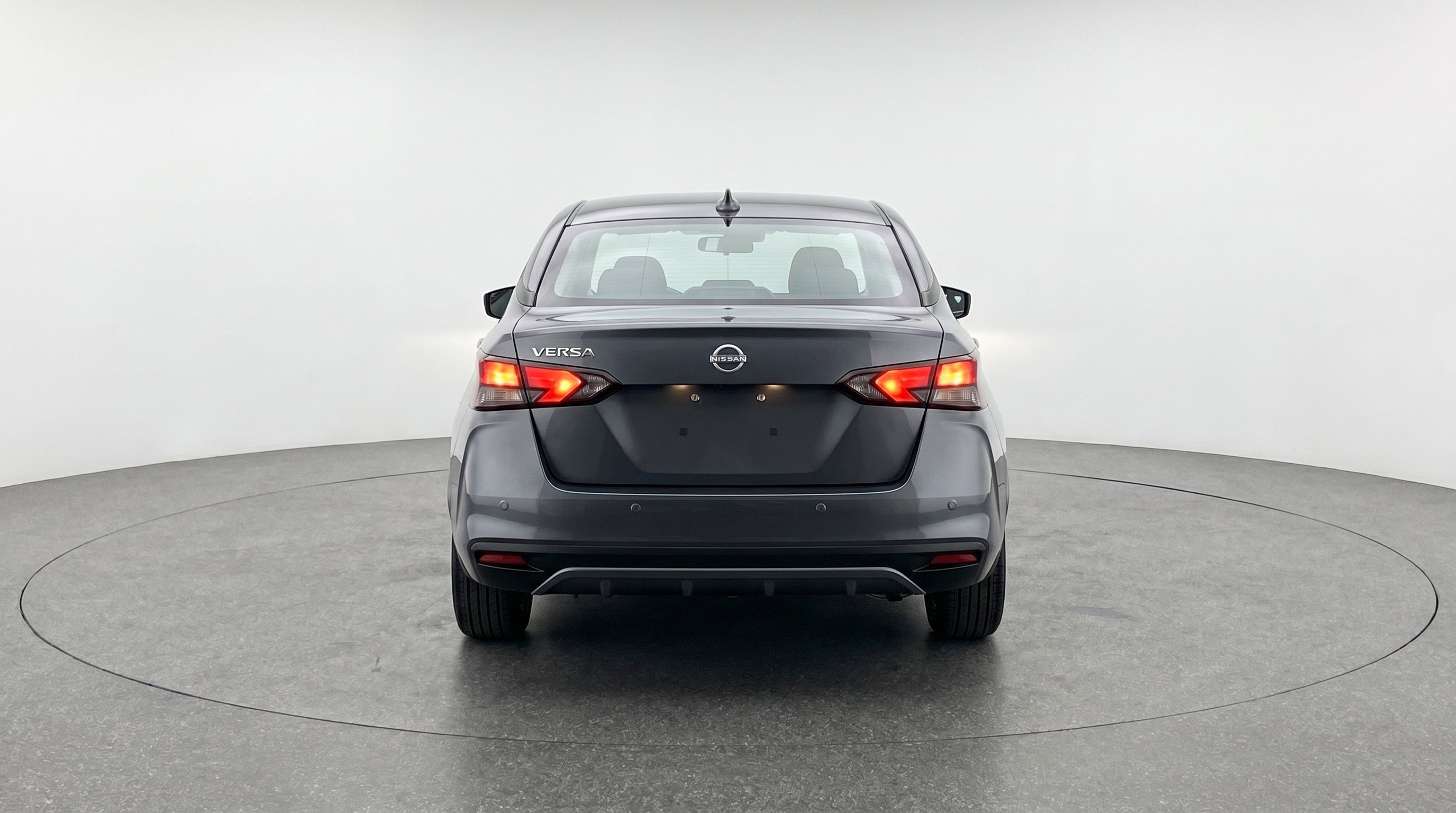 Used 2025 Nissan Versa SV FWD image 7