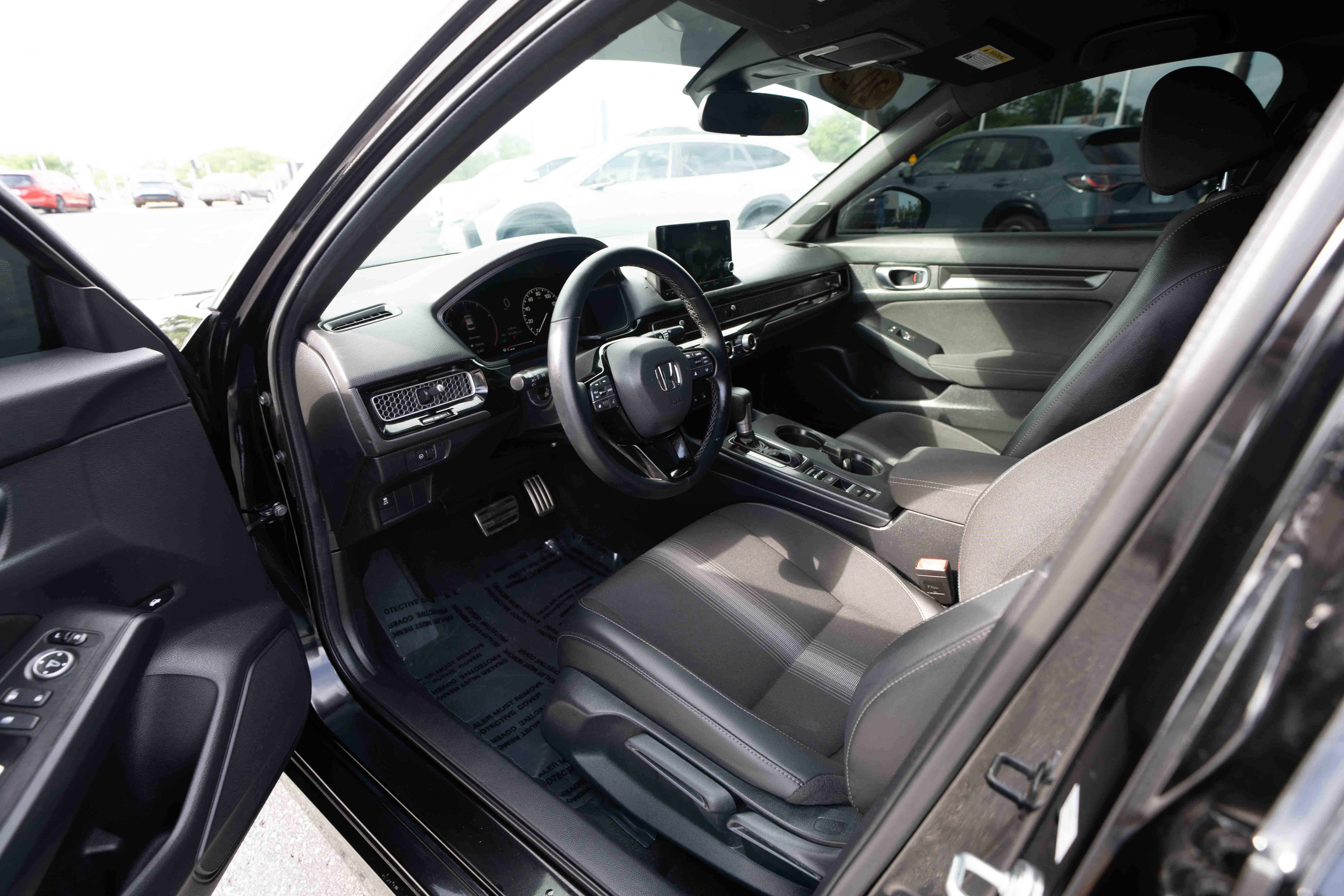 Used 2025 Honda Civic Sport image 8