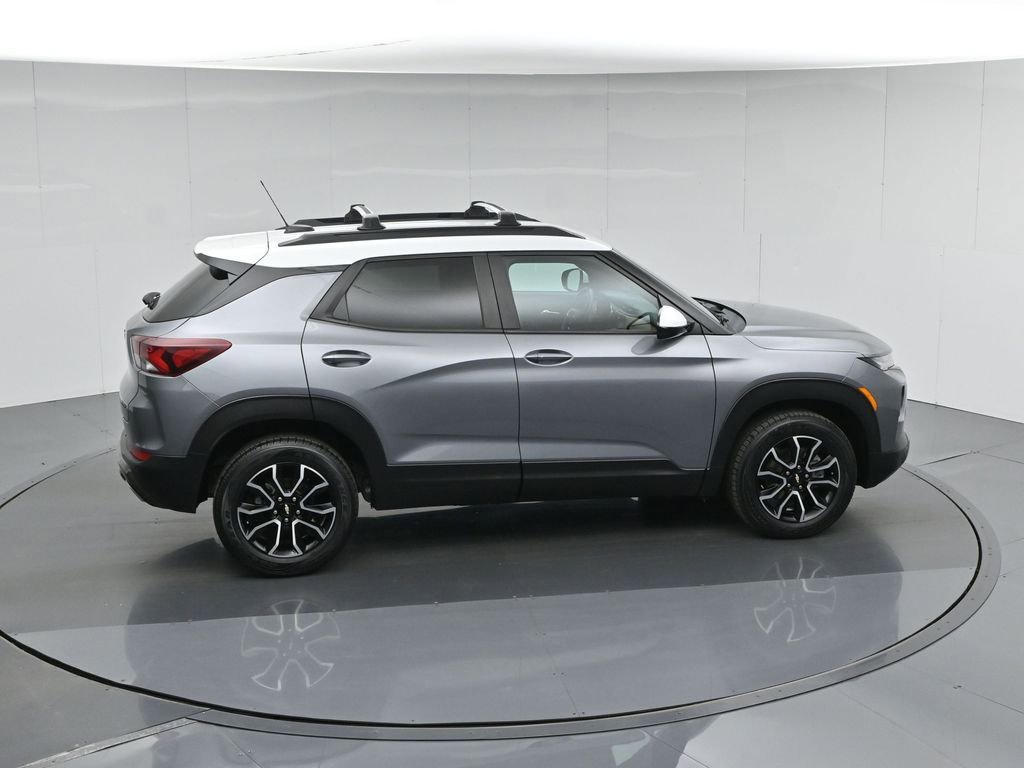 Used 2021 Chevrolet TrailBlazer ACTIV w/ Technology Package image 46