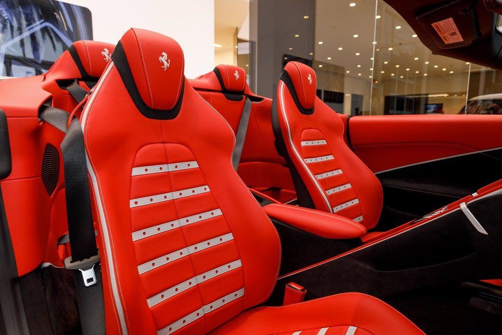 Used 2024 Ferrari Roma Spider RWD image 44