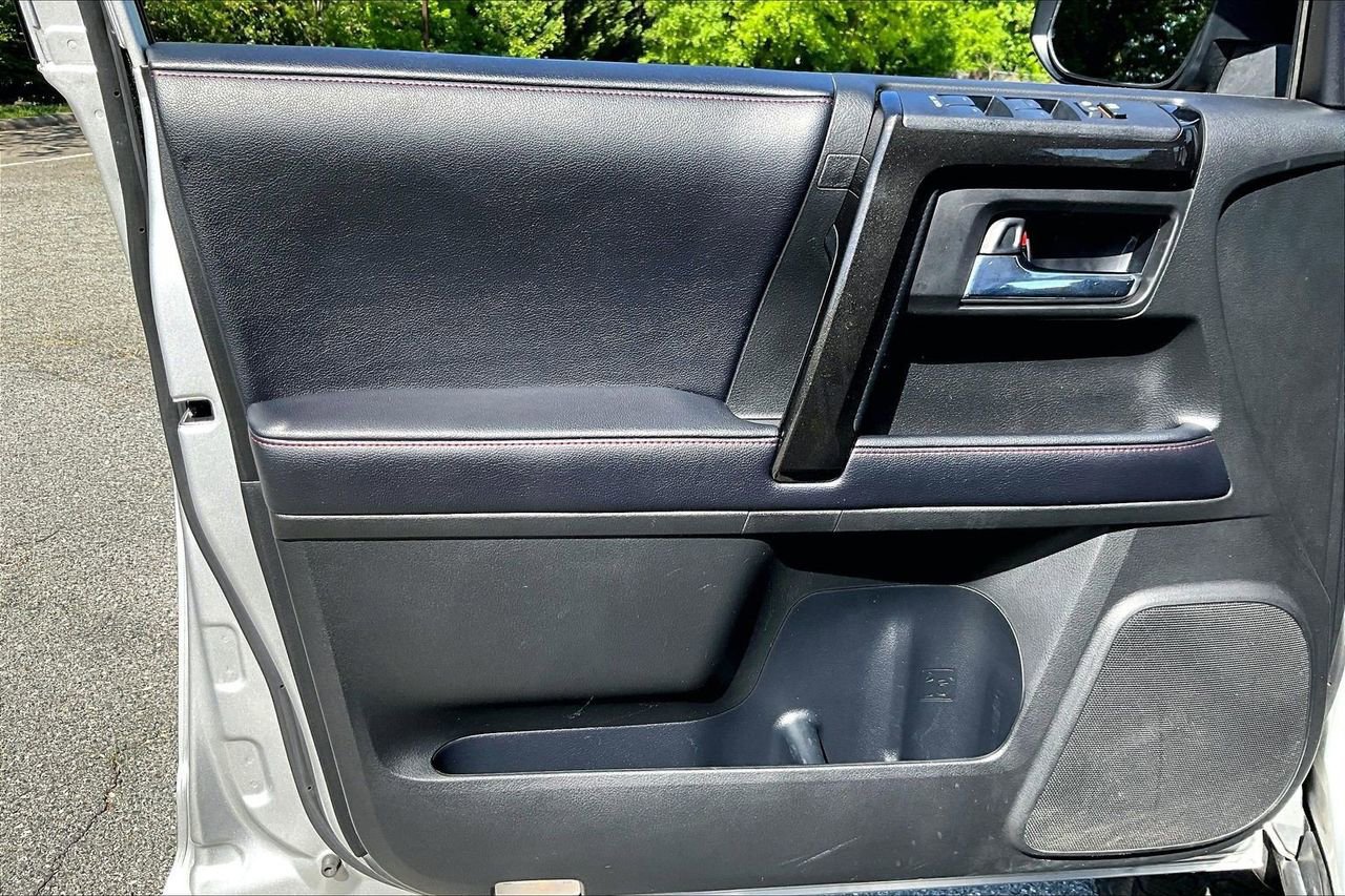 Used 2018 Toyota 4Runner TRD Off-Road image 26