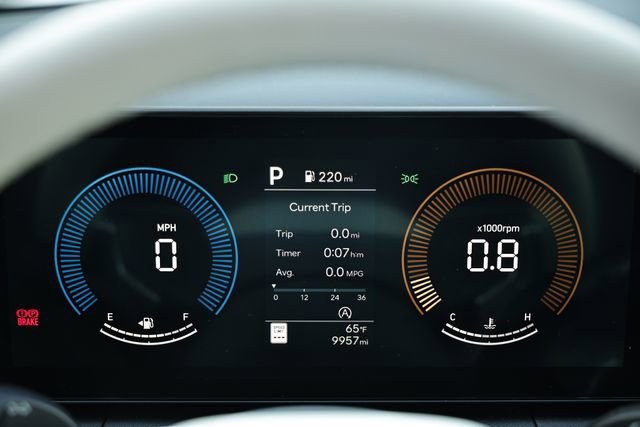 Used 2024 Hyundai Santa Fe SE image 31