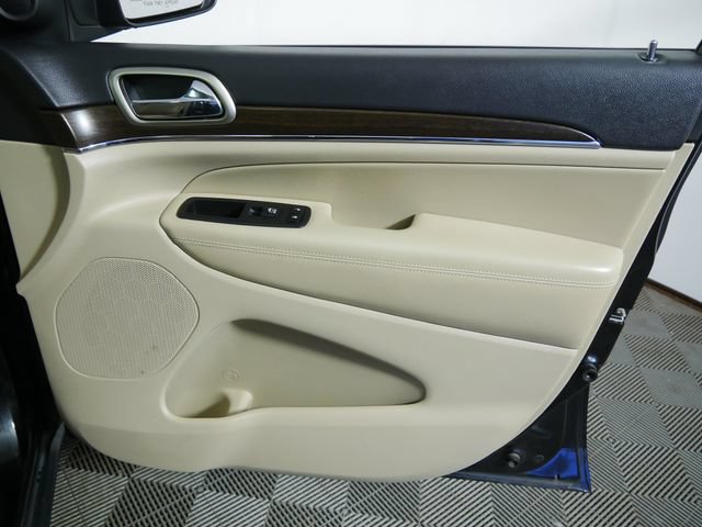 Used 2015 Jeep Grand Cherokee Limited w/ Luxury Group II RWD image 10