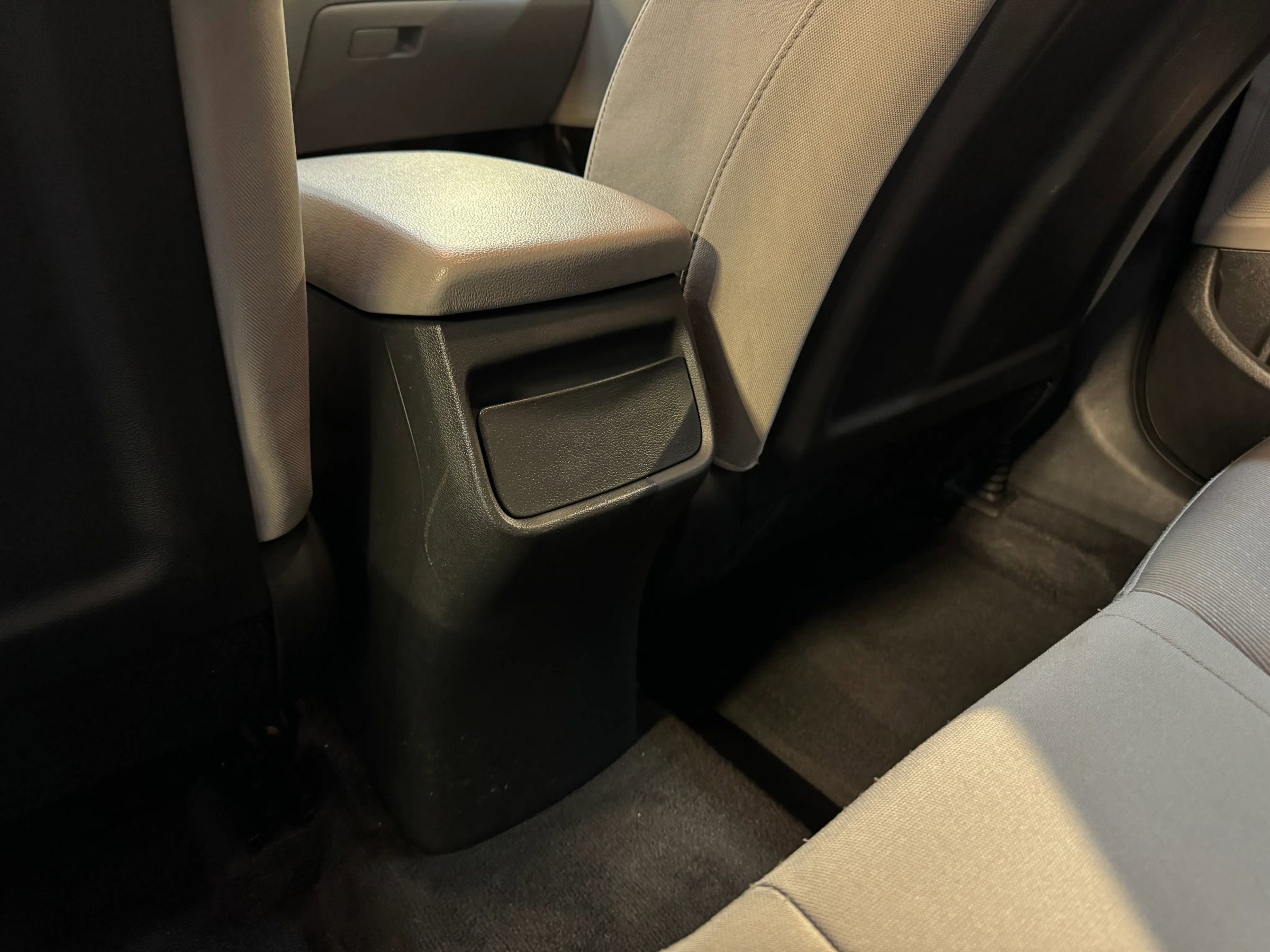 Used 2018 Hyundai Elantra SEL FWD image 26