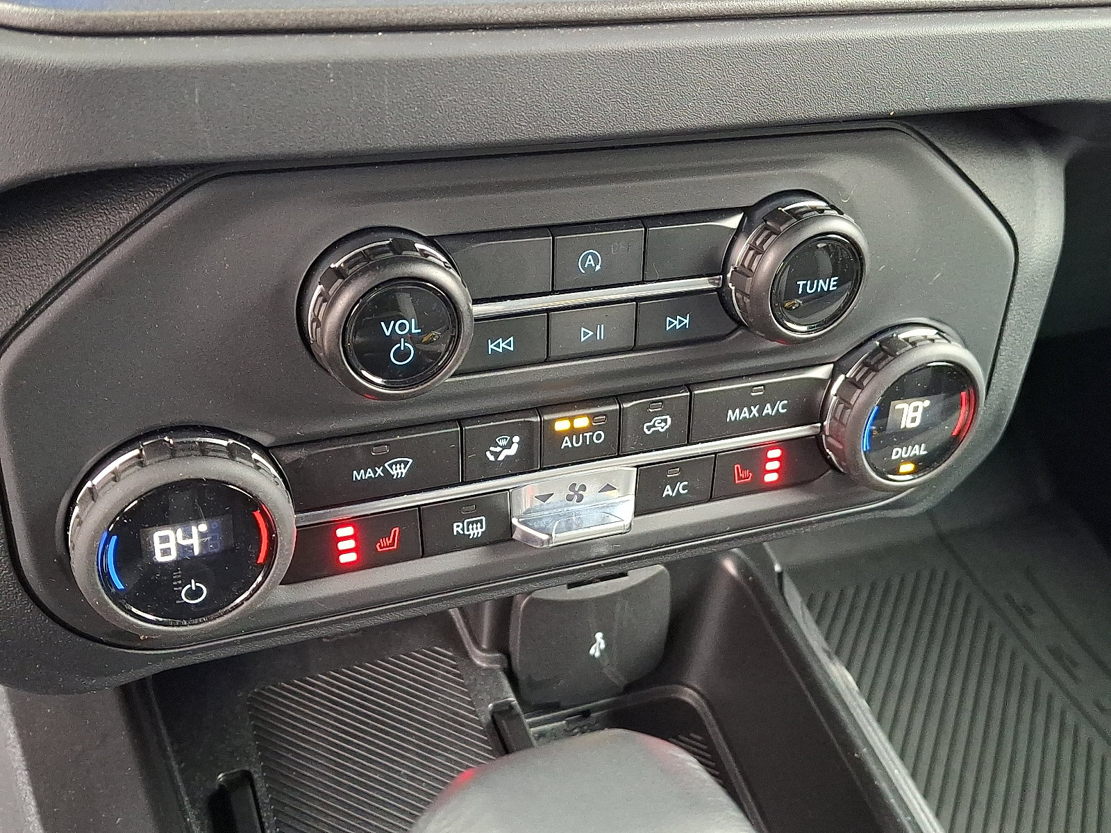 Used 2025 Ford Bronco Big Bend image 16