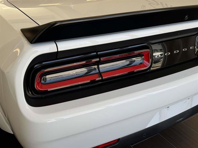 Used 2022 Dodge Challenger R/T Scat Pack RWD image 9