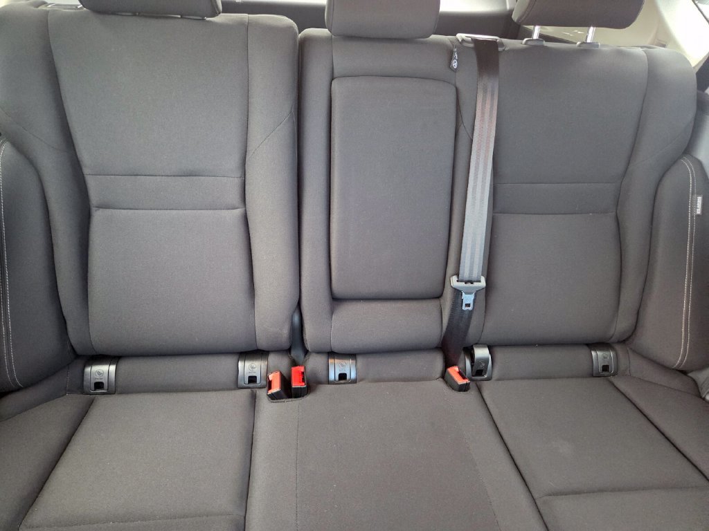 Used 2026 Nissan Rogue S FWD image 30