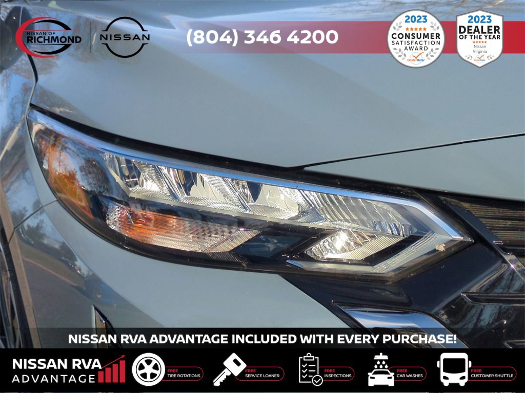 Used 2025 Nissan Sentra SR w/ SR Premium Package image 10