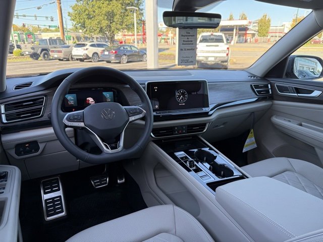 New 2026 Volkswagen Atlas SEL Premium R-Line image 17