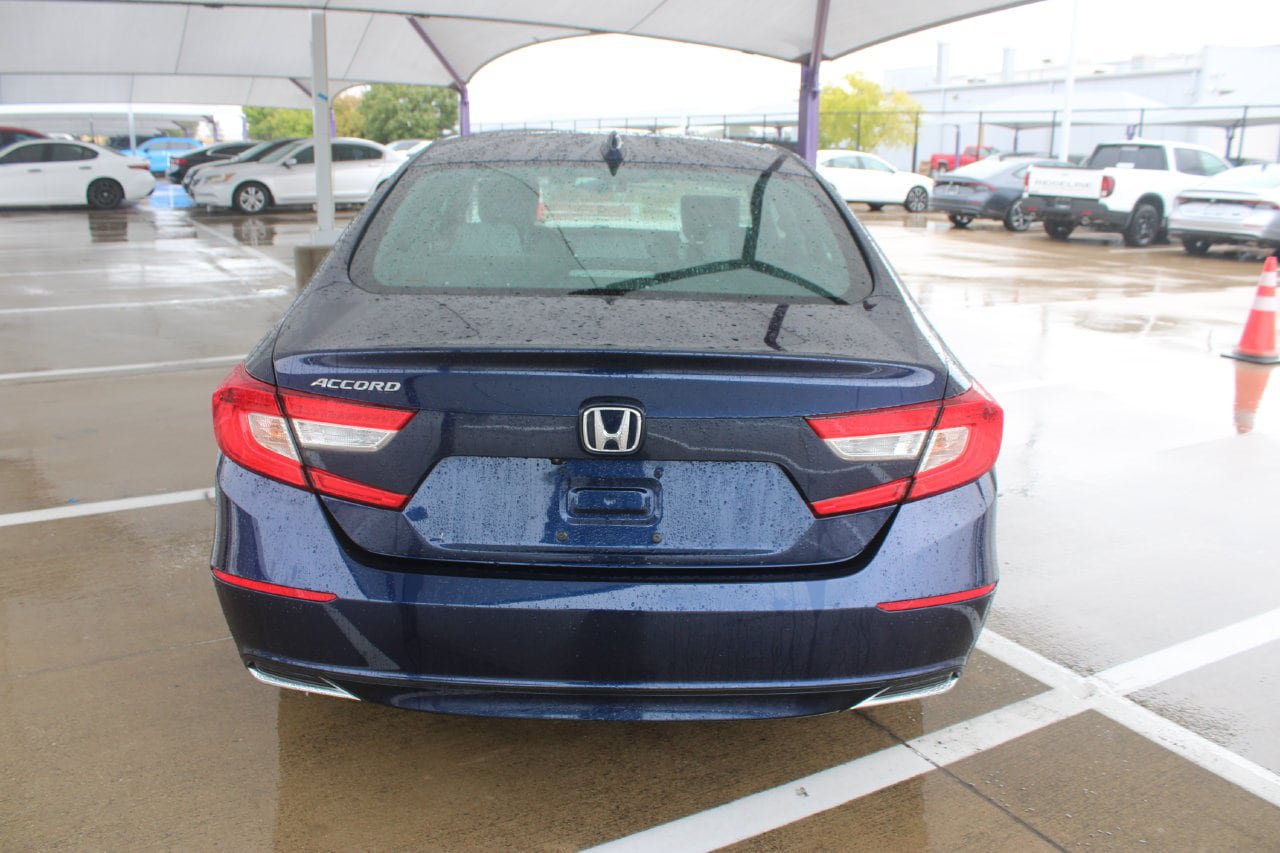 Used 2019 Honda Accord LX image 4