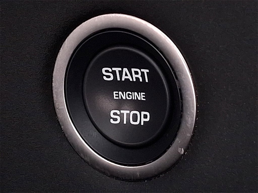 Used 2024 Land Rover Range Rover Velar Dynamic SE image 19