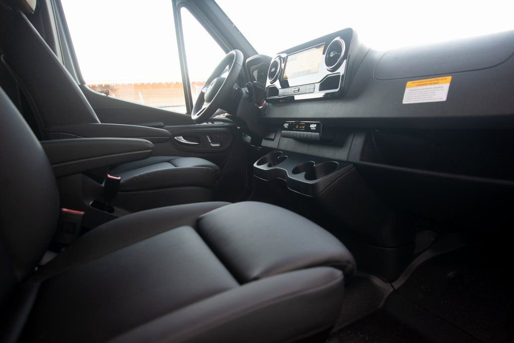 New 2025 Mercedes-Benz Sprinter 2500 image 27