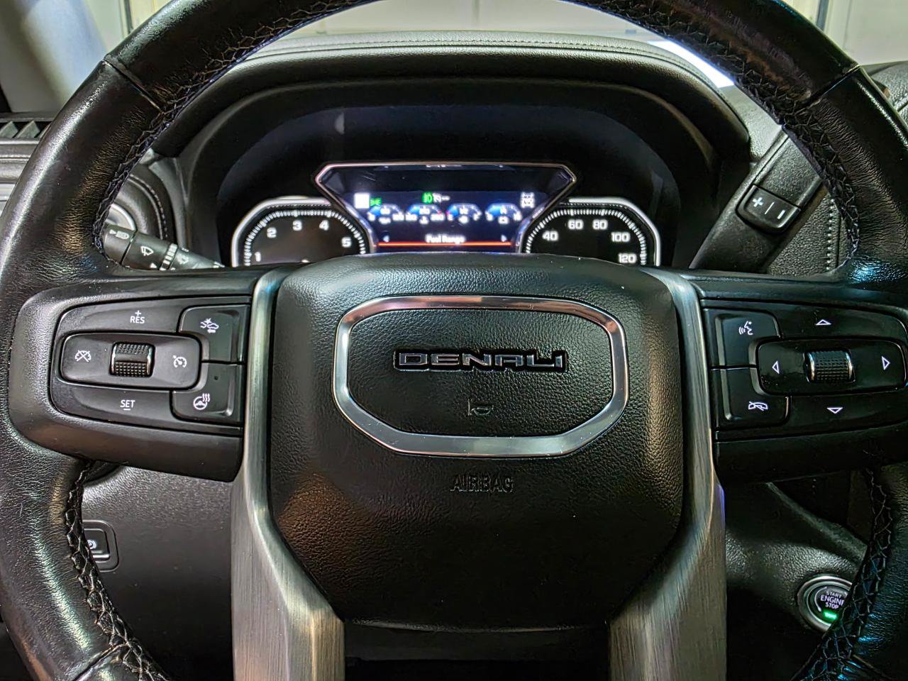 Used 2022 GMC Sierra 1500 Denali w/ Driver Alert Package II AWD/4WD image 32