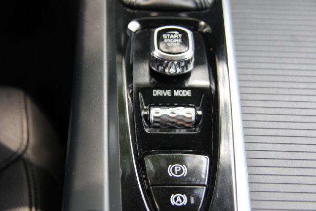 Used 2020 Volvo S60 T5 Momentum FWD image 30