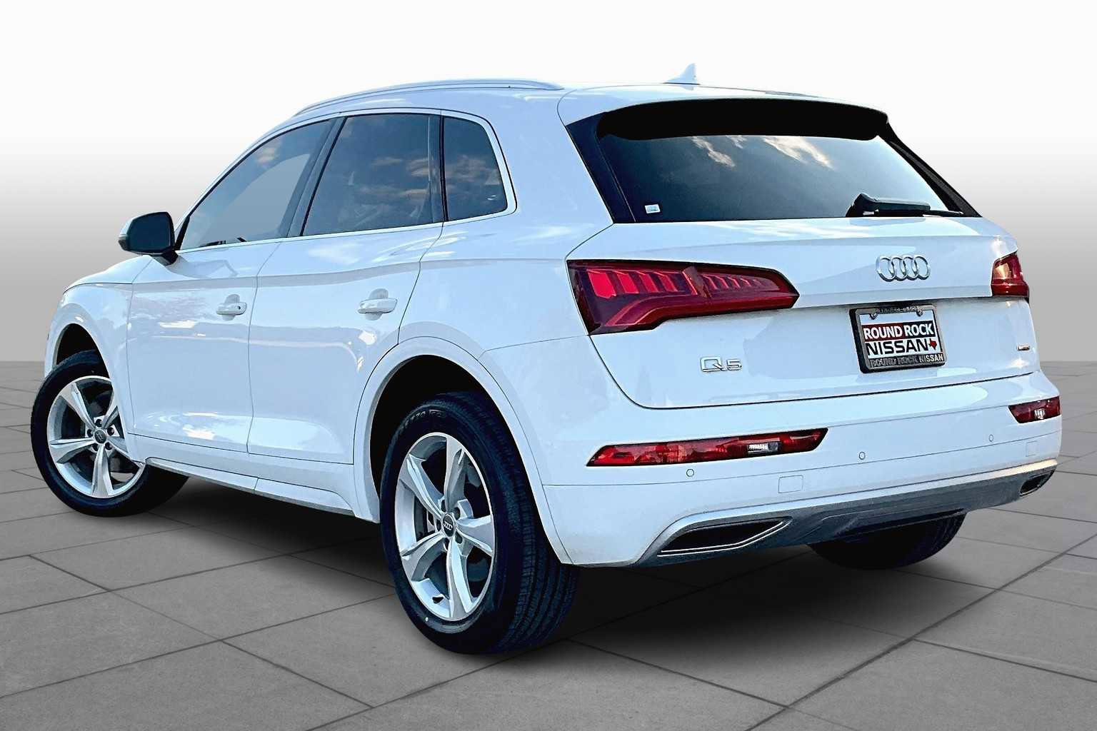 Used 2020 Audi Q5 2.0T Premium Plus w/ Premium Plus Package image 11
