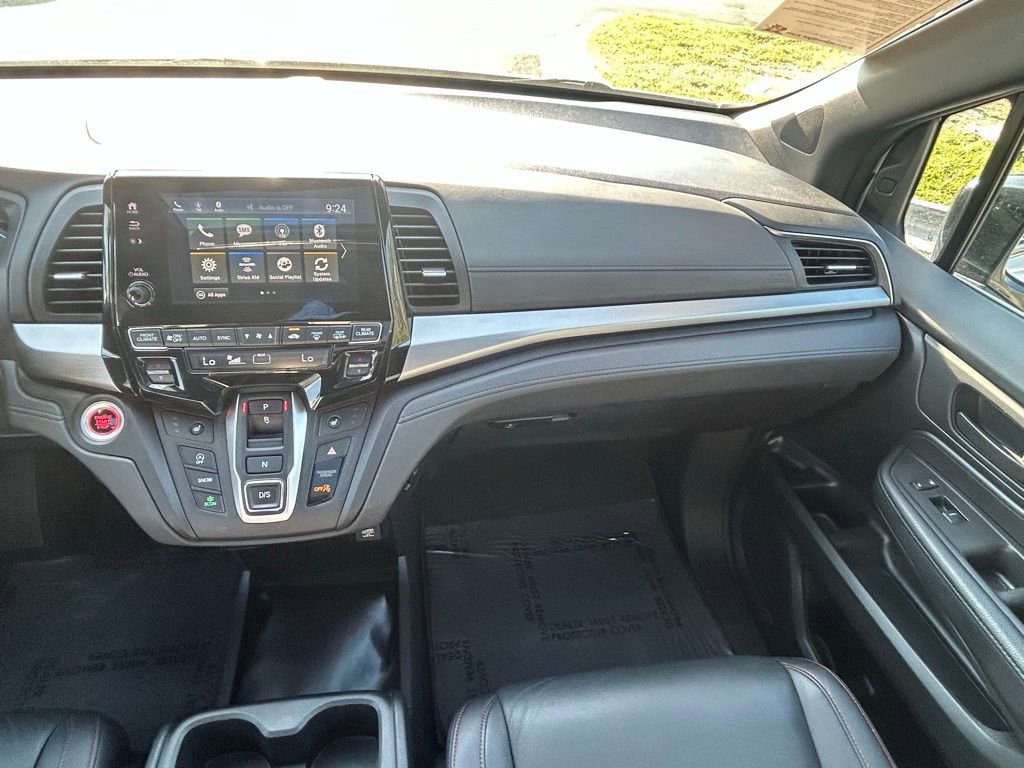 Used 2024 Honda Odyssey Sport image 15