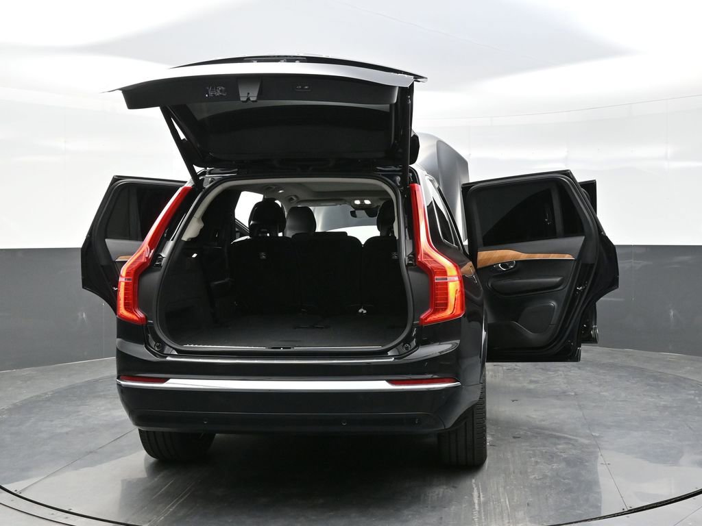 Used 2025 Volvo XC90 T8 Plus image 39