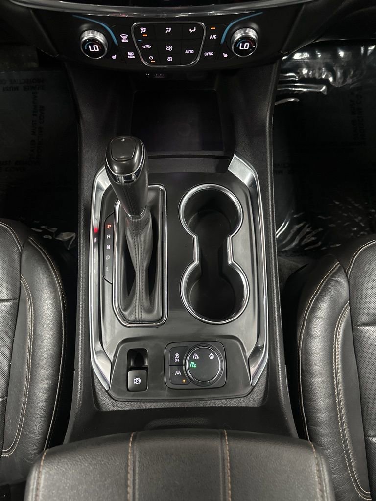 Used 2021 Chevrolet Traverse RS AWD/4WD image 24