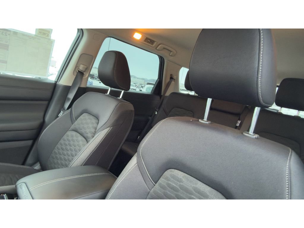 New 2026 Nissan Pathfinder SV image 27