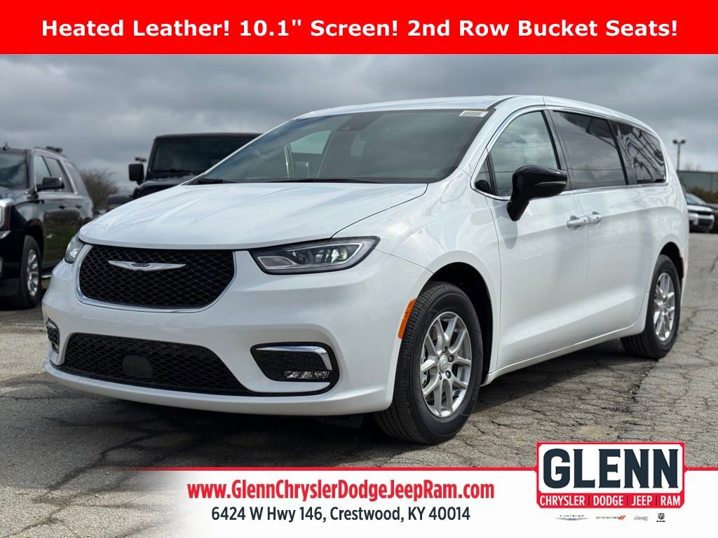 New 2026 Chrysler Pacifica Select image 1