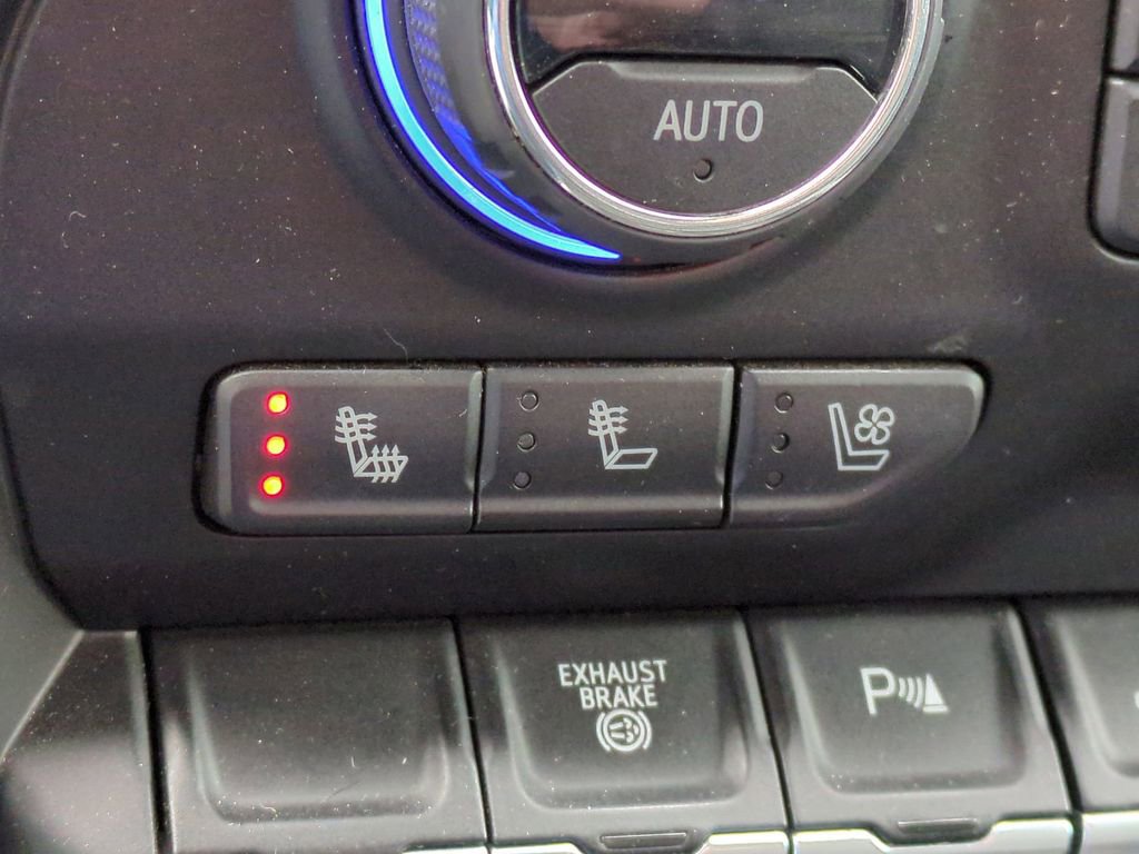 Used 2023 Chevrolet Silverado 2500 LTZ image 23