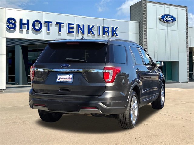 Used 2019 Ford Explorer XLT w/ Equipment Group 202A image 8