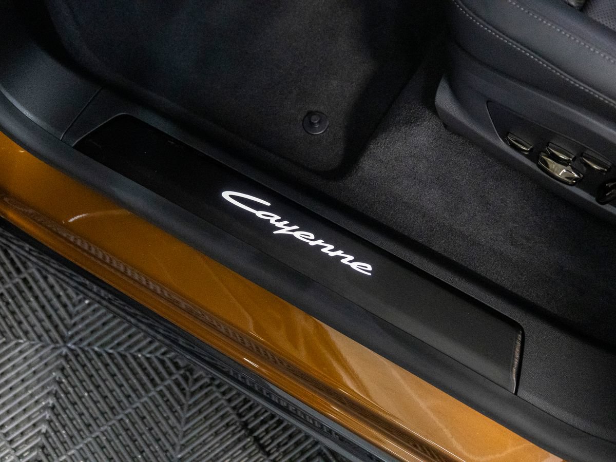 New 2026 Porsche Cayenne Electric AWD/4WD image 27