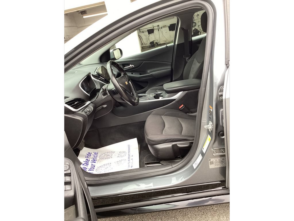 Used 2019 Chevrolet Volt LT w/ Comfort Package FWD image 9