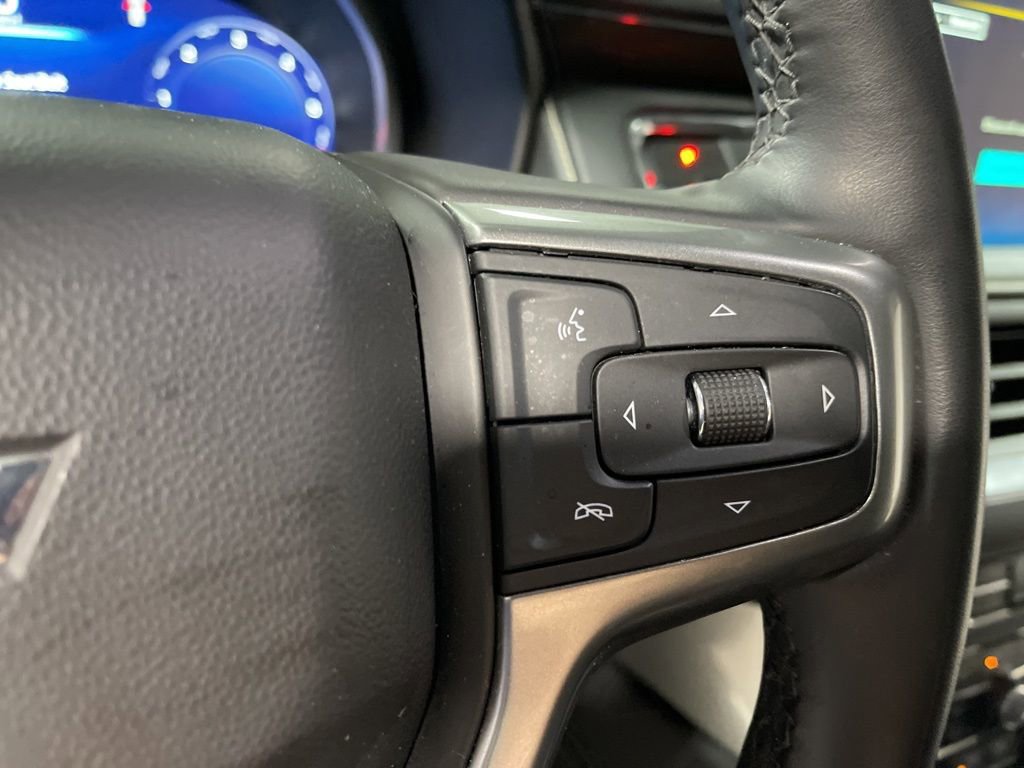 Used 2024 Chevrolet Suburban Premier image 31