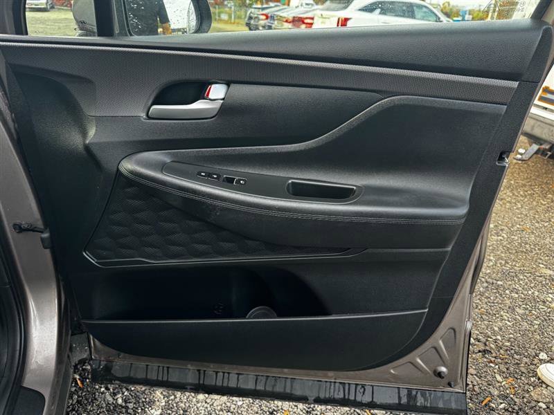 Used 2019 Hyundai Santa Fe SE AWD/4WD image 27