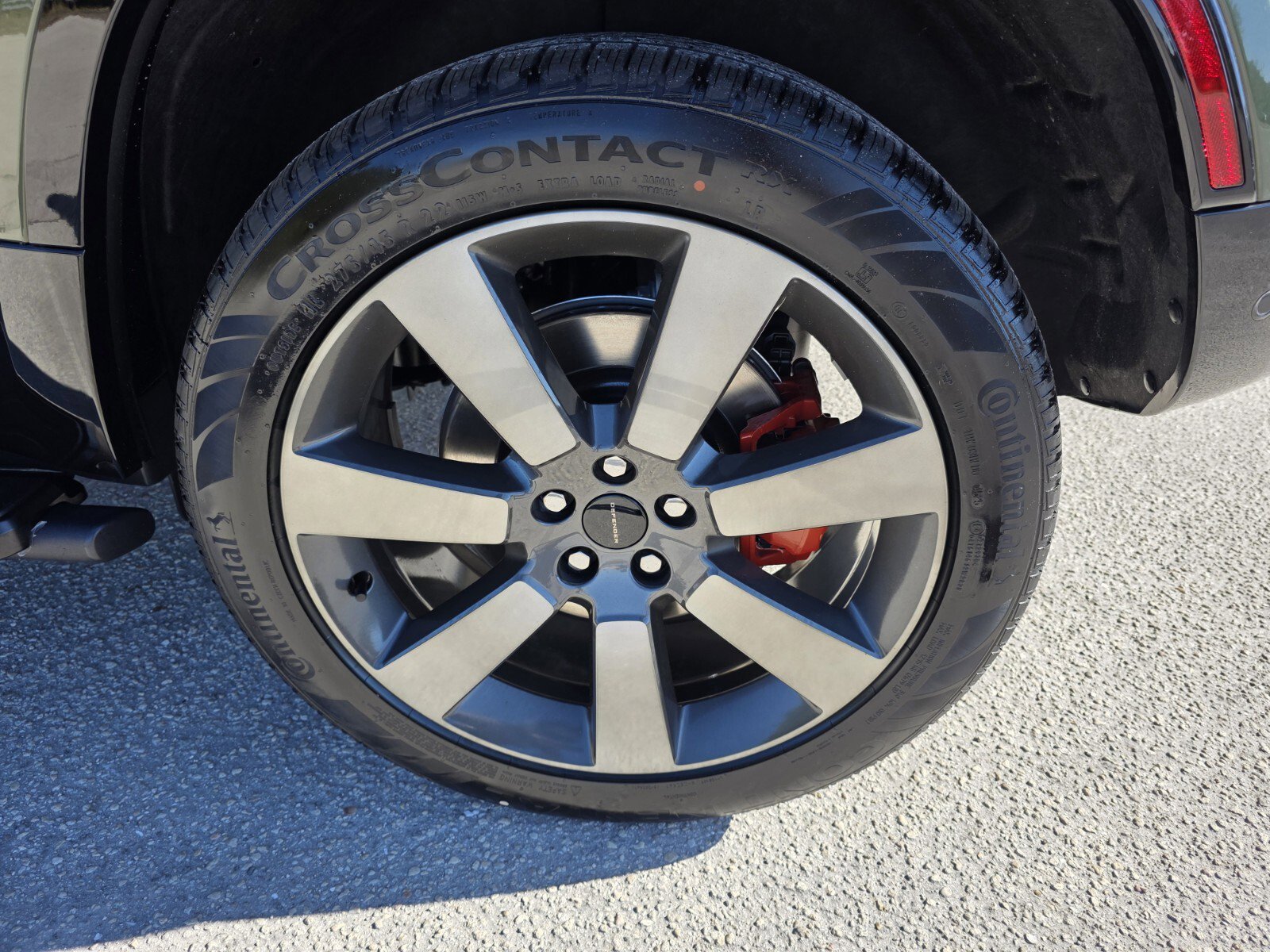 New 2026 Land Rover Defender 110 X image 9