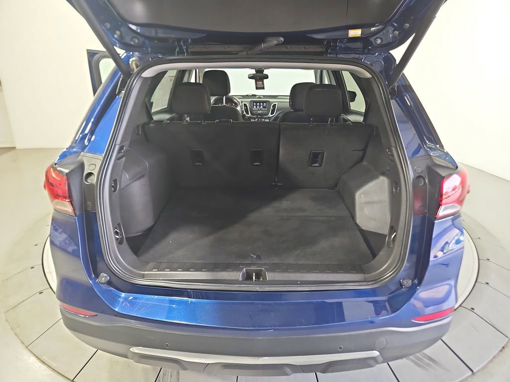 Used 2023 Chevrolet Equinox LT AWD/4WD image 23