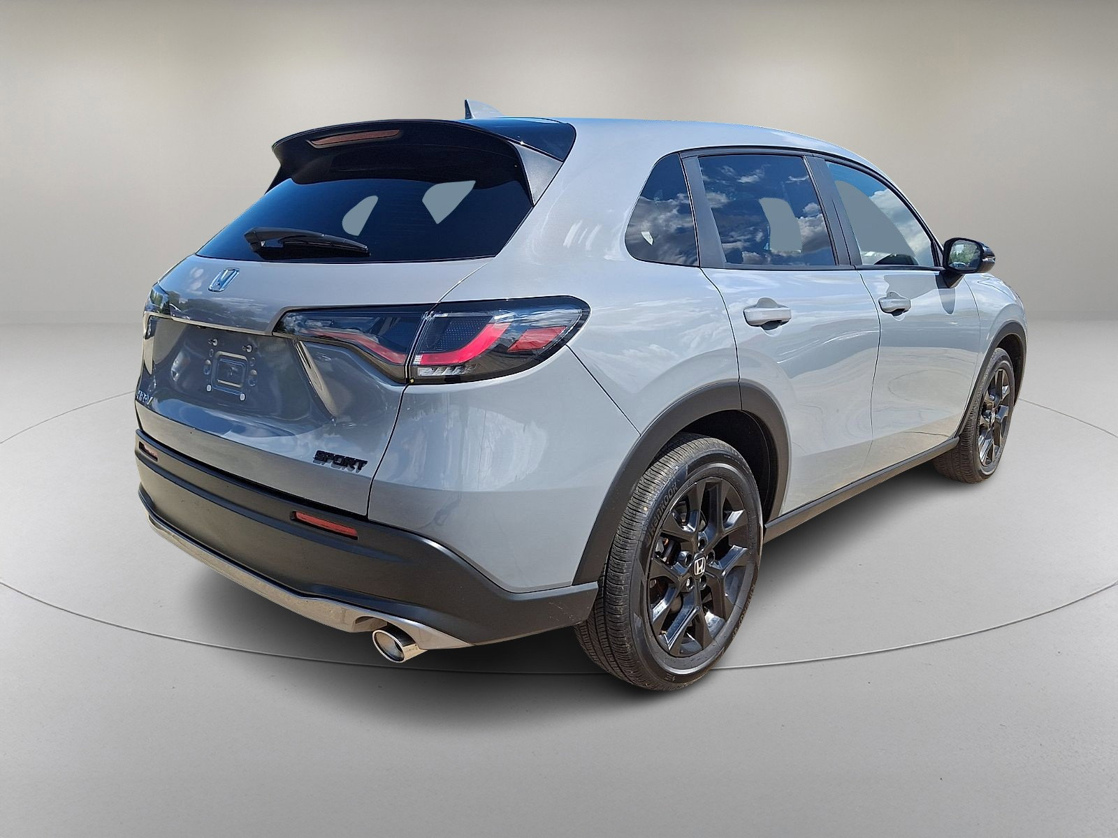 Used 2023 Honda HR-V Sport image 11