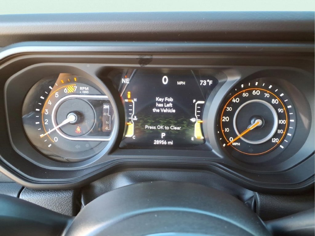Used 2024 Jeep Wrangler Unlimited Sahara w/ Technology Group AWD/4WD image 22