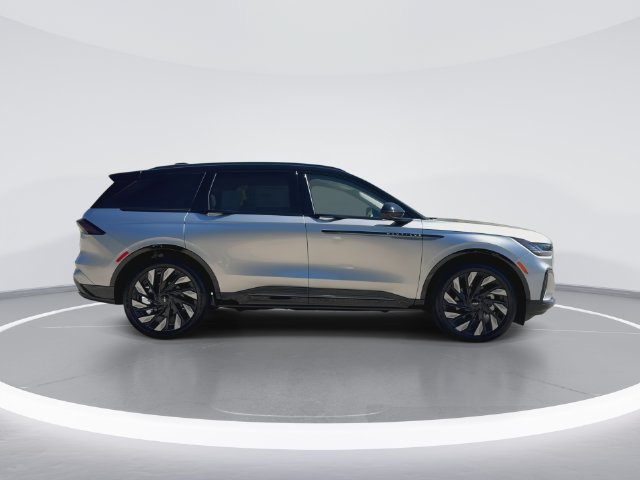New 2026 Lincoln Nautilus Reserve AWD/4WD image 9