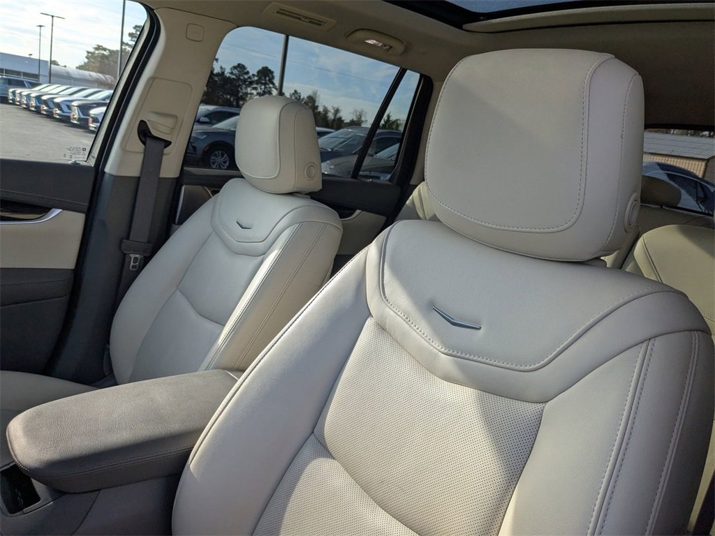 Certified 2024 Cadillac XT6 Premium Luxury w/ LPO, Floor Liner Package image 17