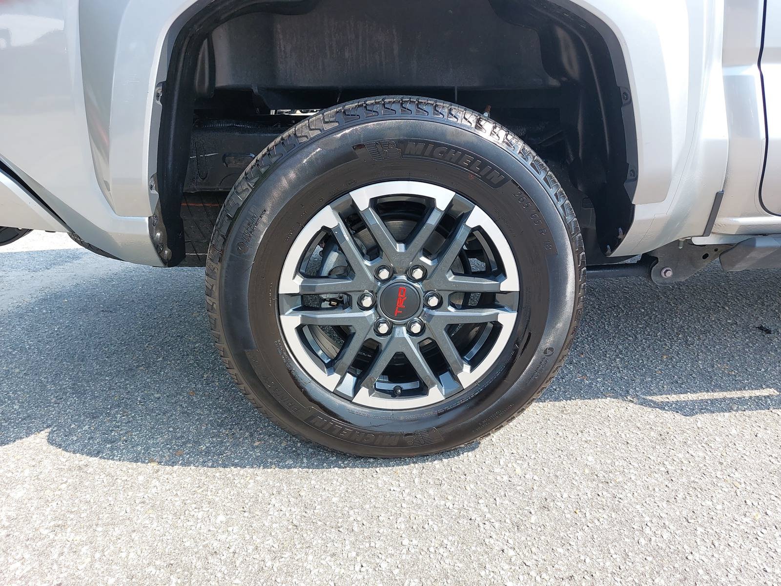 Used 2025 Toyota Tacoma TRD Sport AWD/4WD image 35