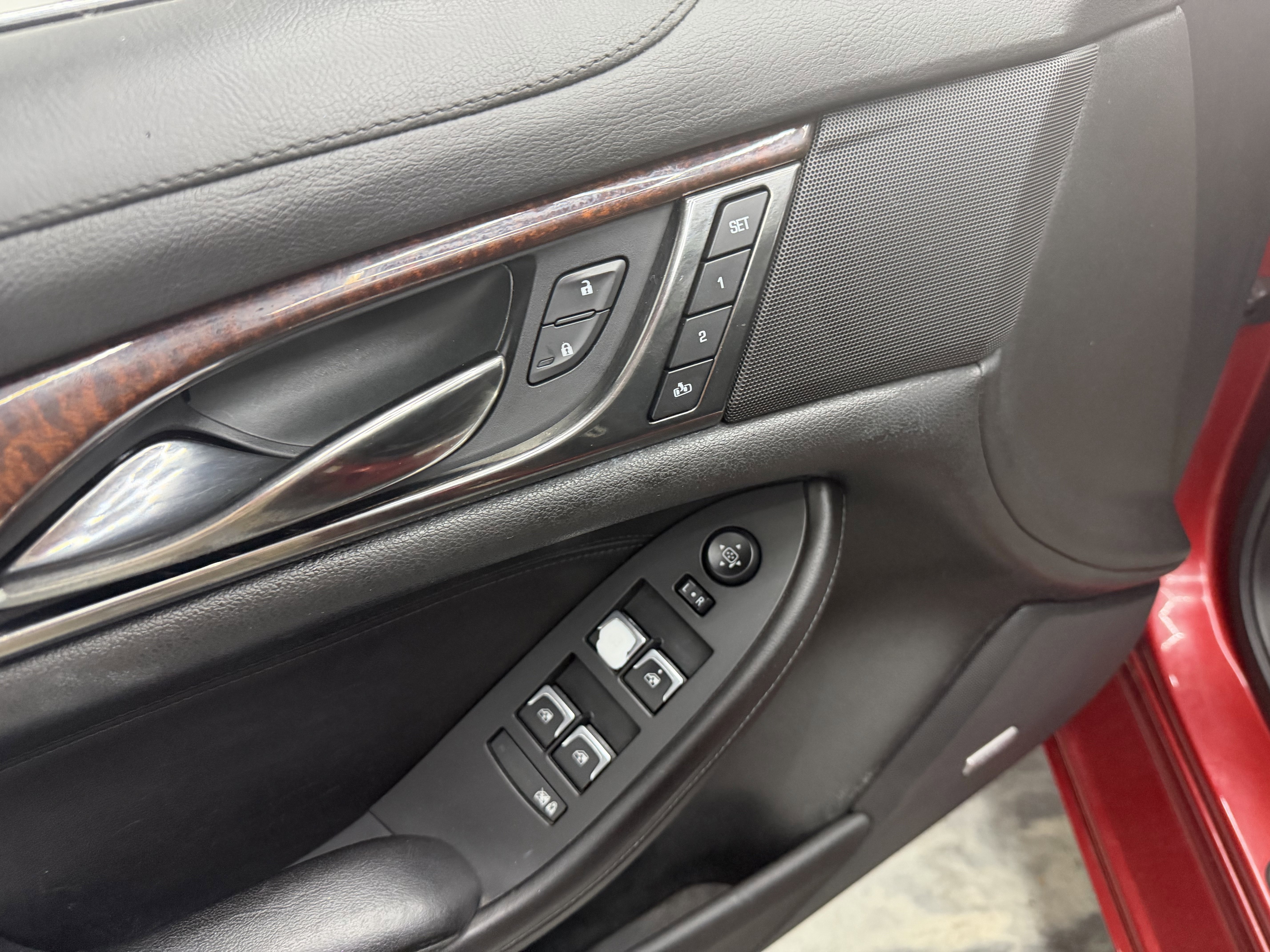 Used 2014 Cadillac CTS Luxury image 12