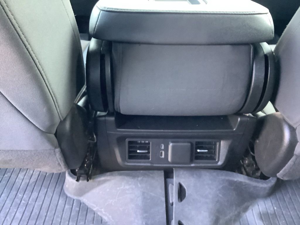 Used 2024 Chevrolet Silverado 2500 LT image 33