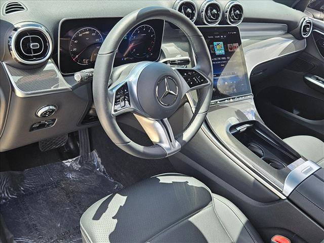 Used 2026 Mercedes-Benz GLC 300 image 10